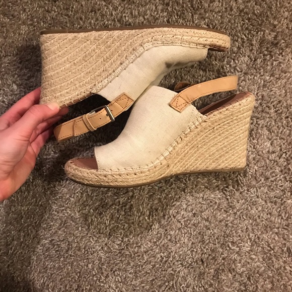 Toms Shoes - Toms white Monica espadrille wedge sandals size 9